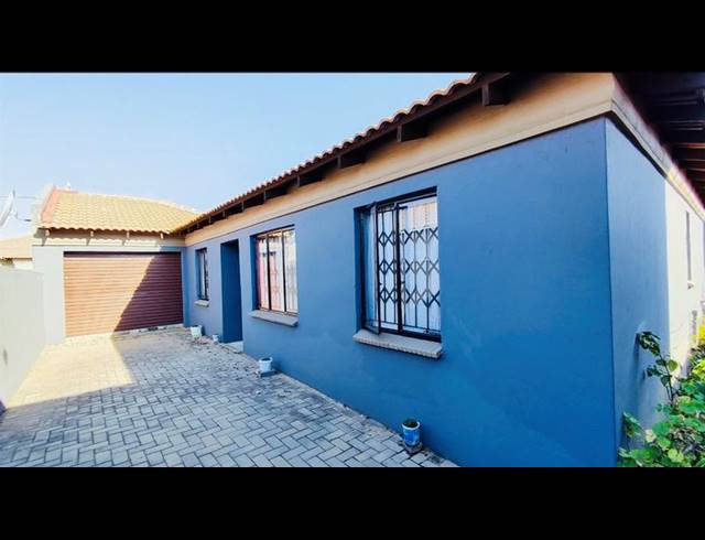 3 BEDROOM HOUSE FOR SALE IN WINDMILL PARK